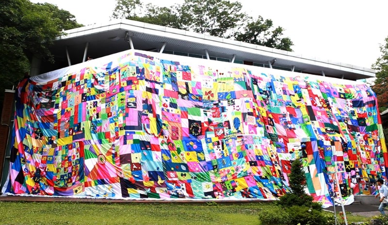 김신윤주,ONE HEART 1,2013-2020,천에실들, 3000x1200cm.jpg