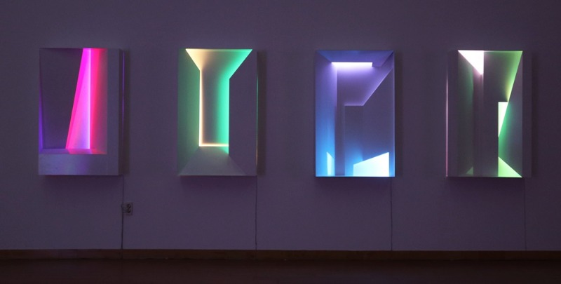 9. 정정주, Pesfektive2021-1,2,3,4, stainless steel, led lights, 70x120x30cm, 2021.JPG