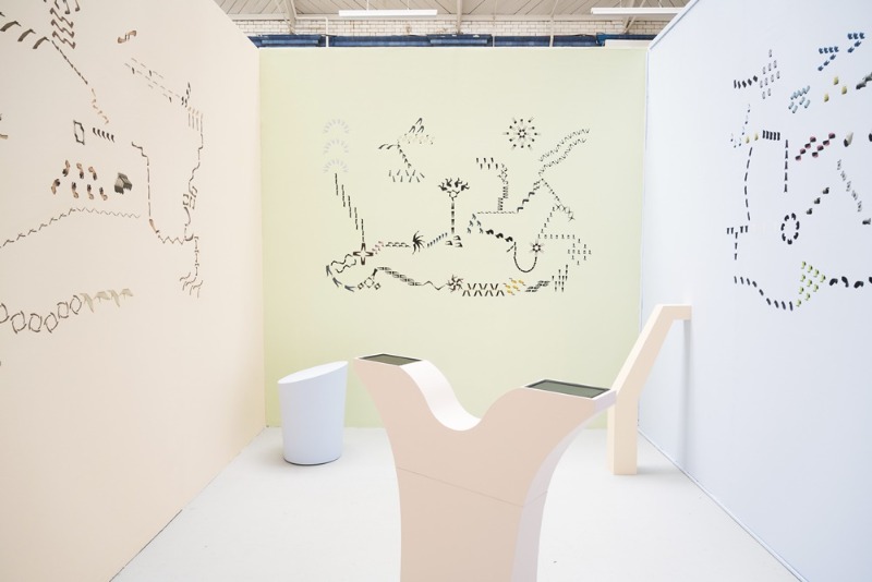 김다빈,신체시학시리즈,2021,디지털프린트,1rpm모터,아크릴페인트,가변설치.jpeg