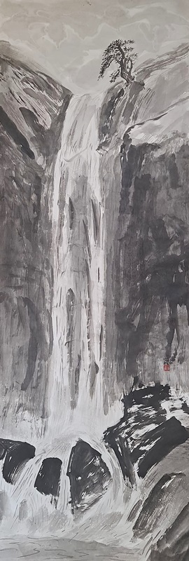 조병연 <월출산 바람폭포 소견>, 2024, 한지에 수묵, 210x74cm