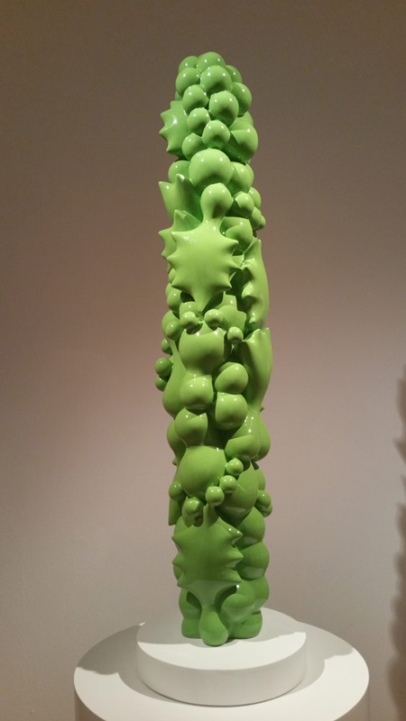 김대길 <Seeds>, 2009, 인조대리석, 35x35x130cm