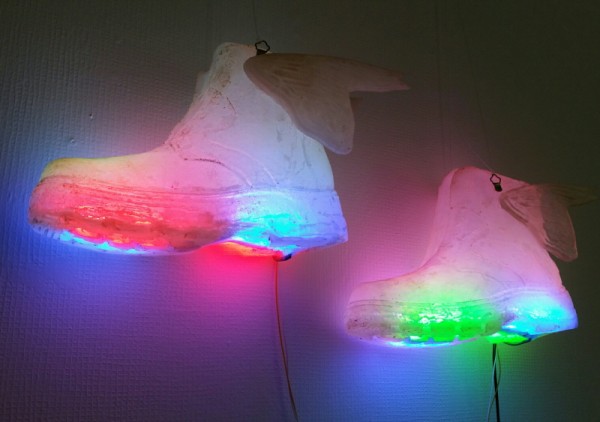 정운학|날으는 신발|2011|