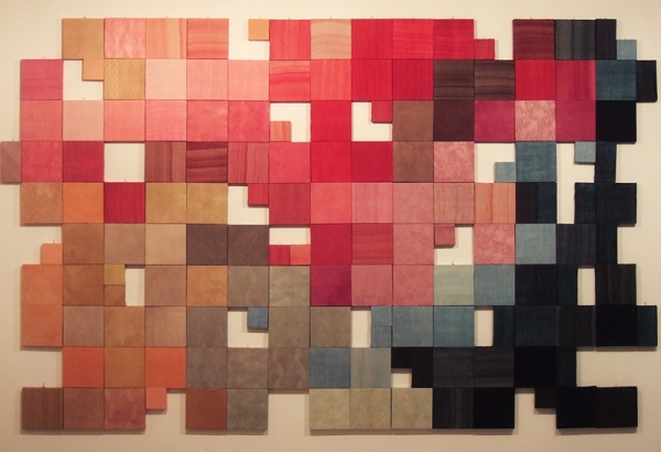 이상필 &lt;색공간&gt;, 2008, 천연염색, 260x600x470cm